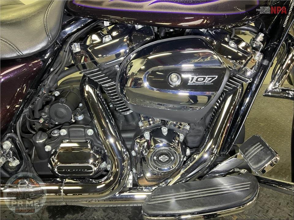2017 Harley-Davidson FLHXS STREET GLIDE SPECIAL — фото 6