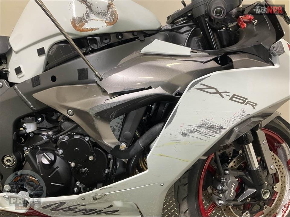2025 Kawasaki ZX636KSFAL NINJA ZX-6R — фото 22