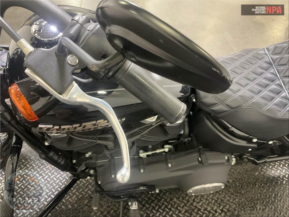 2019 Harley-Davidson FXBB STREET BOB — фото 25