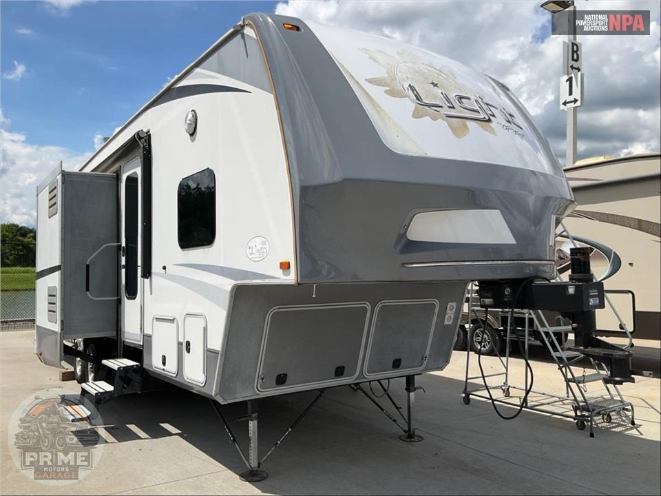 2017 Highland Ridge Rv M-295FBH - LIGHT FIFTH WHEEL SERIES — фото 1