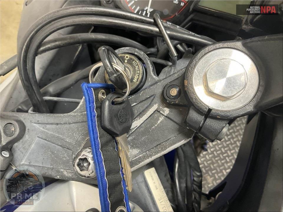 2015 Yamaha YZF-R3 — фото 12