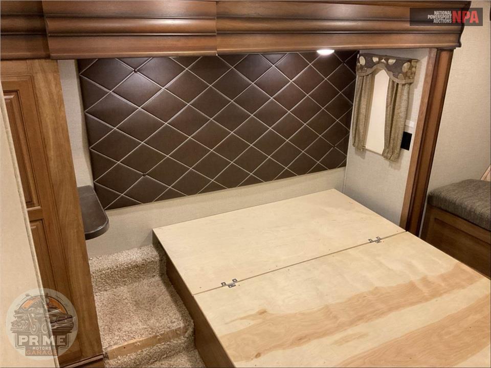 2017 Keystone Rv M-3811 MS - MONTANA FIFTH WHEEL SERIES — фото 11
