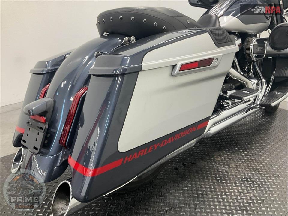 2019 Harley-Davidson FLHXSE CVO STREET GLIDE — фото 20