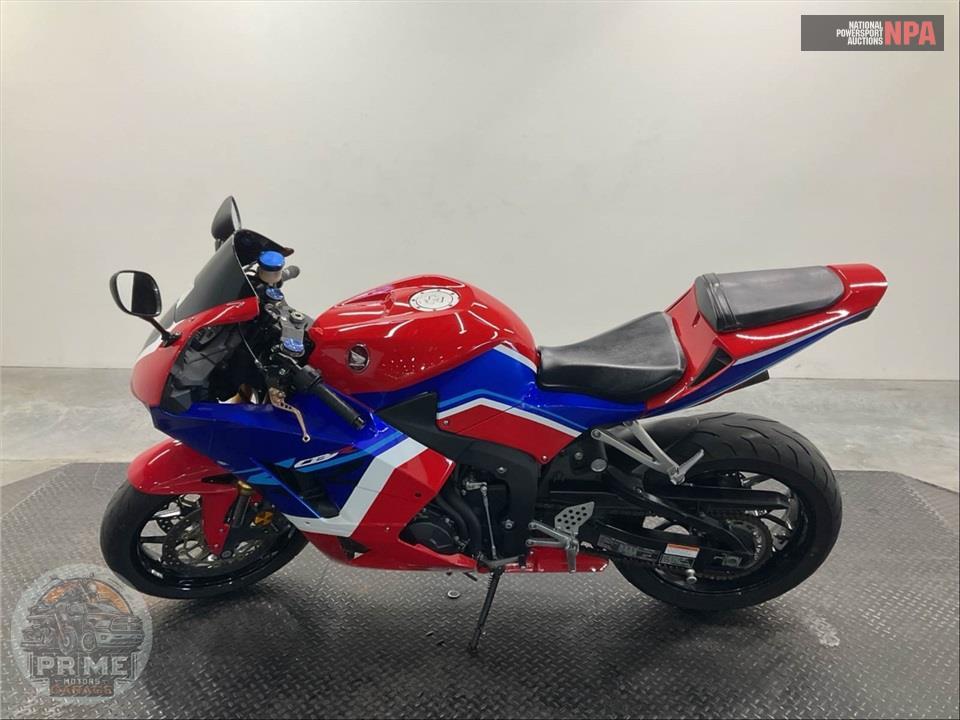 2022 Honda CBR600RR — фото 3