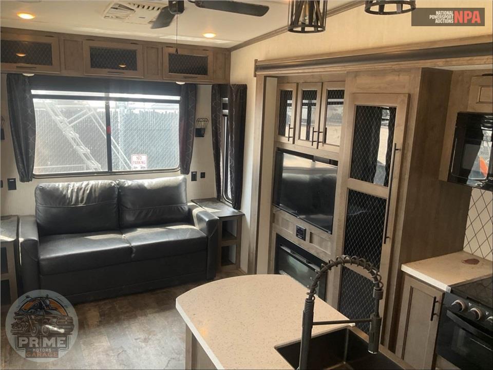 2022 Sabre By Forest River M-36BHQ - FIFTH WHEEL SERIES — фото 7