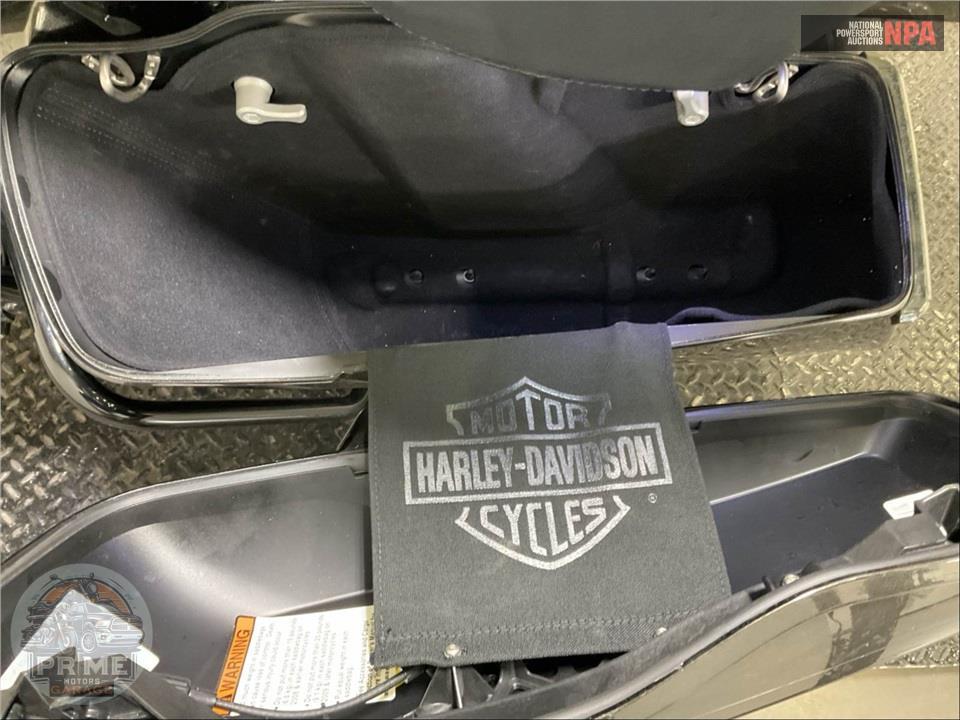 2018 Harley-Davidson FLHTKSE CVO LIMITED — фото 22