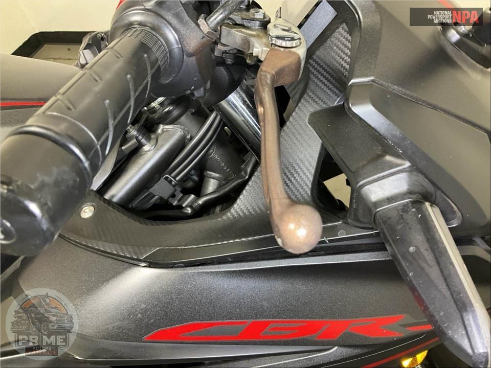 2019 Honda CBR500R — фото 21