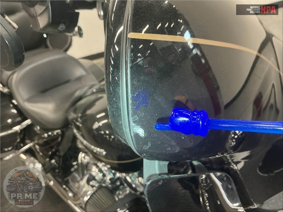 2017 Harley-Davidson FLHTK ULTRA LIMITED — фото 14