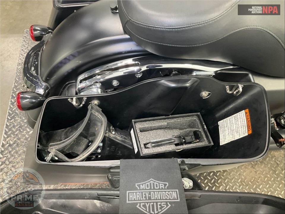 2015 Harley-Davidson FLTRX ROAD GLIDE — фото 25