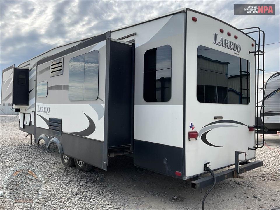 2017 Keystone Rv M-325 RL - LAREDO FIFTH WHEEL SERIES — фото 3