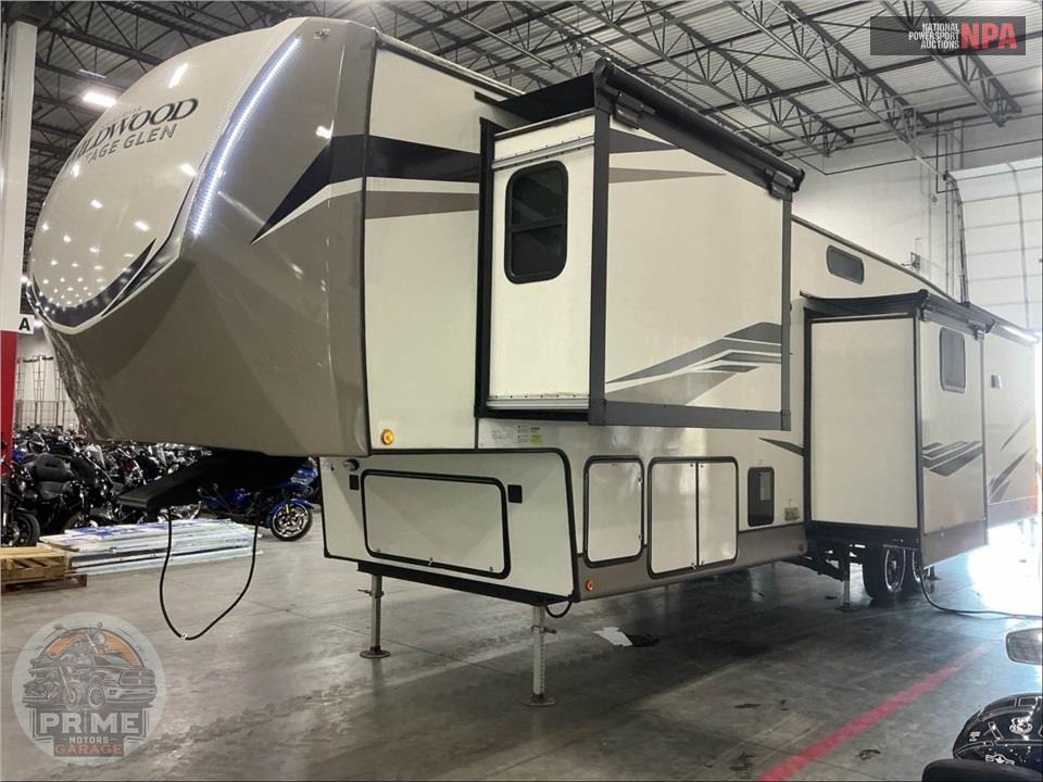 2022 Wildwood By Forest River M-369BL - HERITAGE GLEN FIFTH WHEEL SERIES — фото 2