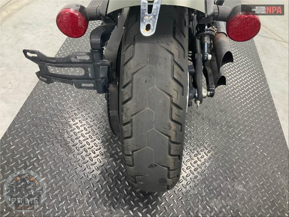 2021 Indian Motorcycle SCOUT BOBBER TWENTY (ABS, BLACK SMOKE) — фото 19