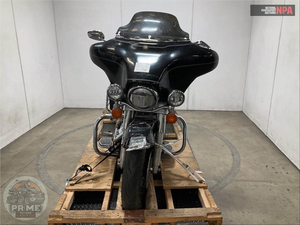 2005 Harley-Davidson FLHTCUI ULTRA CLASSIC ELECTRA GLIDE — фото 2
