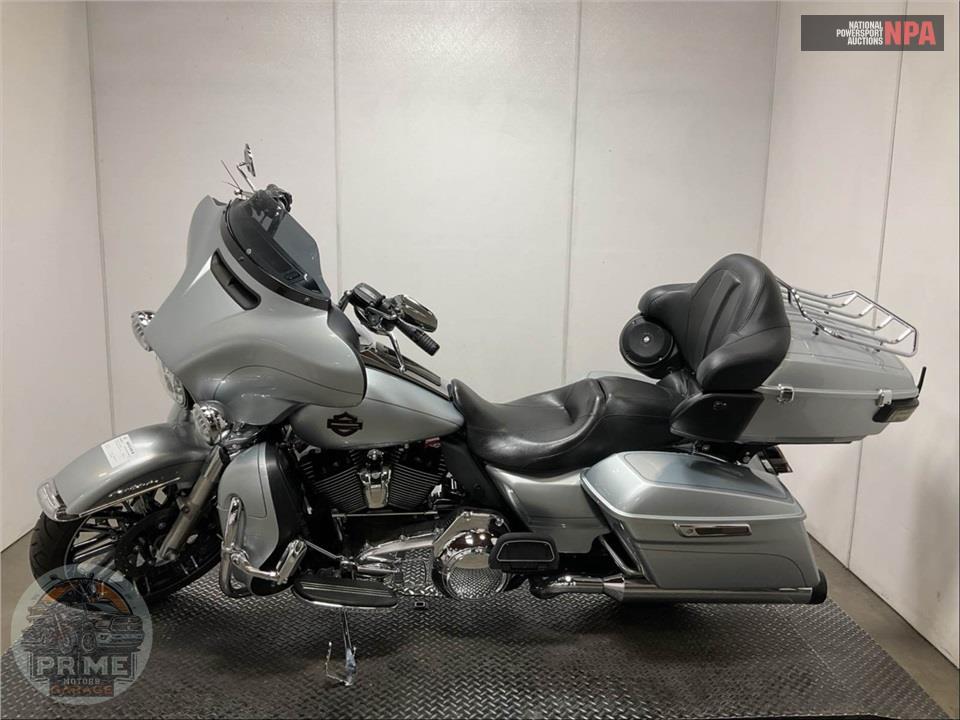 2015 Harley-Davidson FLHTCUL ULTRA CLASSIC LOW — фото 3