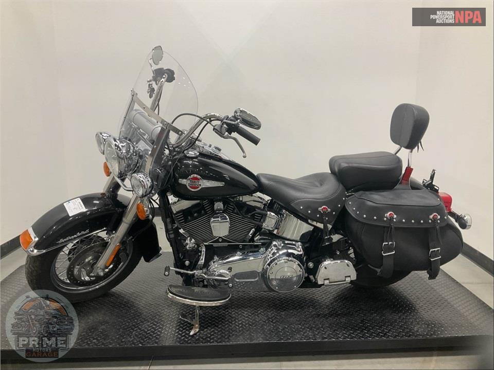 2017 Harley-Davidson FLSTC HERITAGE SOFTAIL CLASSIC — фото 3