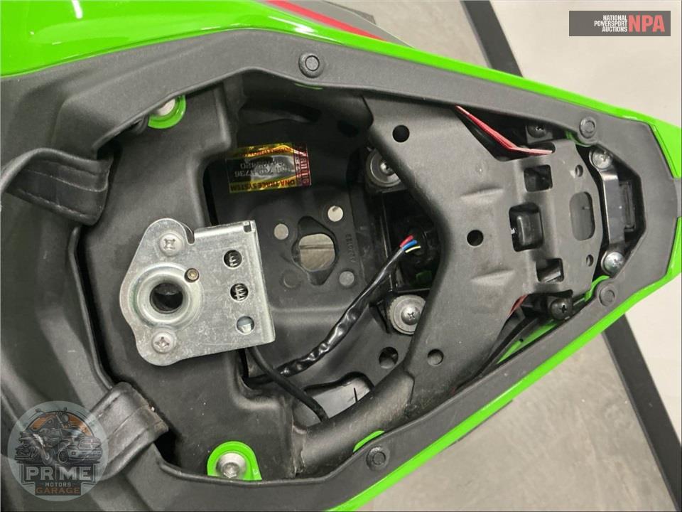 2023 Kawasaki ZX400SPFNL NINJA ZX-4RR KRT — фото 13