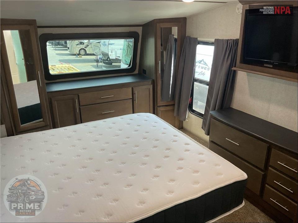 2019 Keystone Rv M-361 RLW - COUGAR FIFTH WHEEL SERIES — фото 14
