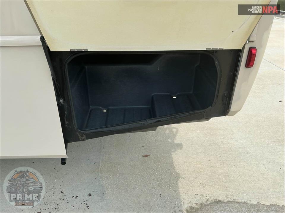 2008 Bounder M-35H FORD 362HP — фото 73