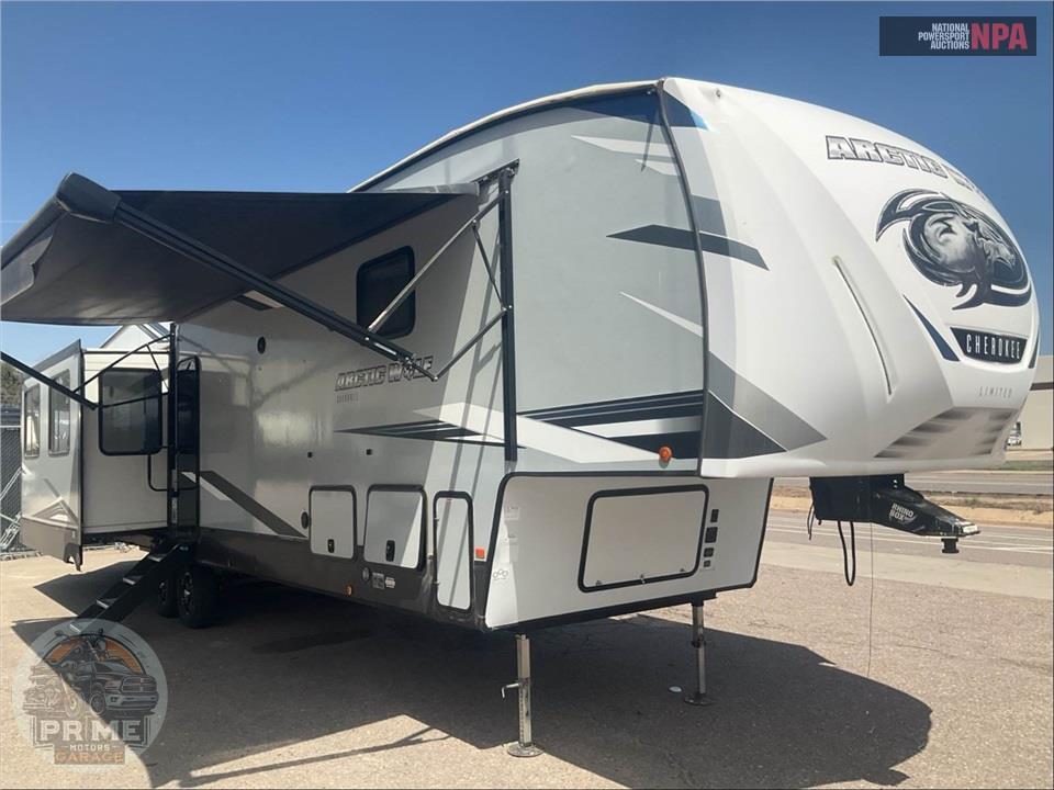 2022 Cherokee By Forest River M-3880SUITE ARCTIC WOLF FIFTH WHEEL SERIES — фото 1