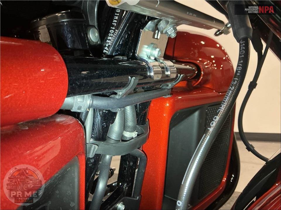 2025 Harley-Davidson FLHTCUTG TRI GLIDE ULTRA CLASSIC — фото 11