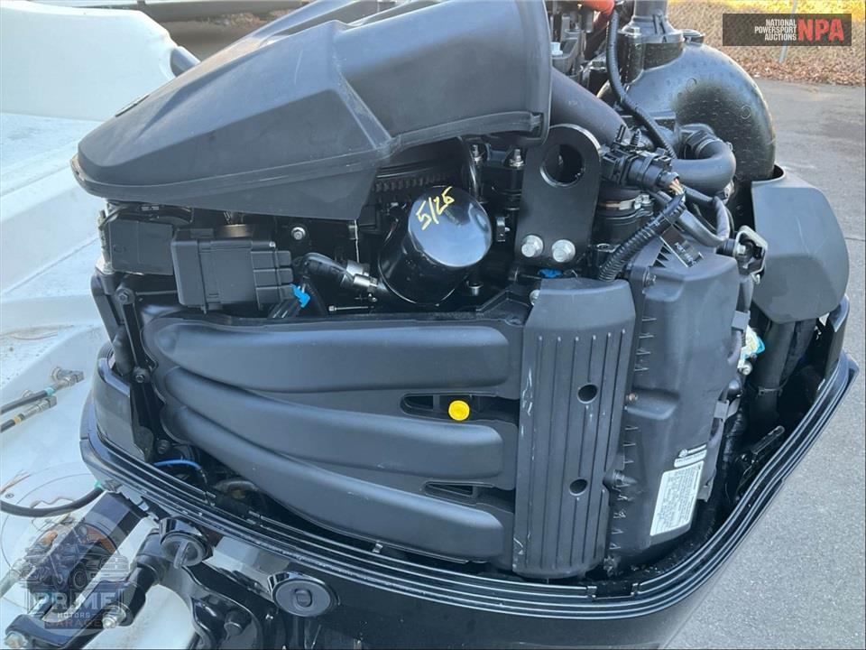 2022 Bayliner Marine T22CC(*) CENTER CONSOLE SERIES L=23/E=1-200HP MERCURY OB — фото 8