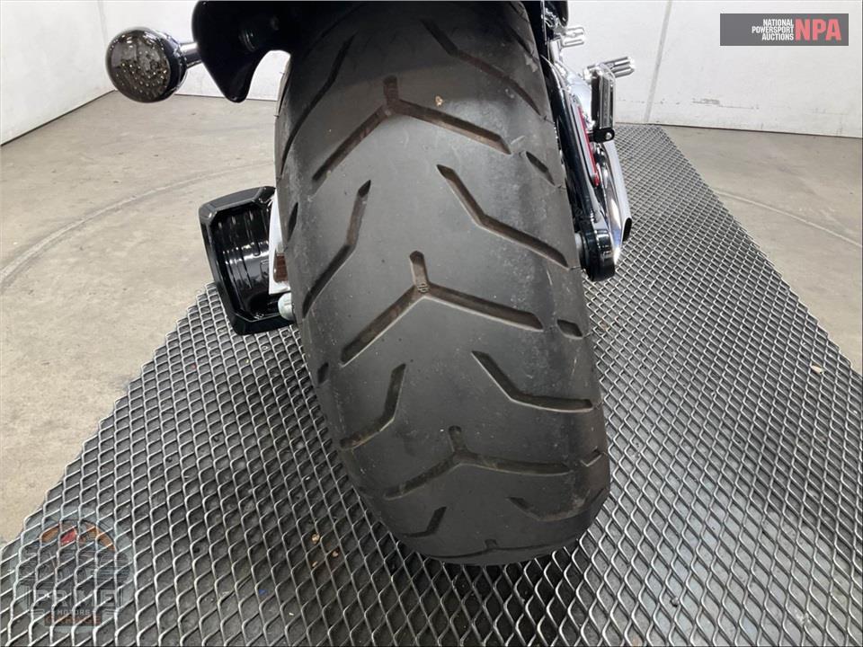 2015 Harley-Davidson FXSB BREAKOUT — фото 19