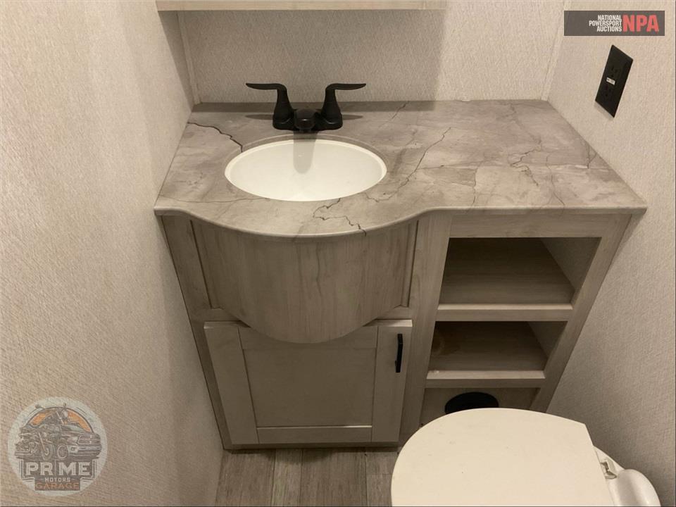 2023 East To West M-375BH-OK - TANDARA FIFTH WHEEL SERIES — фото 20
