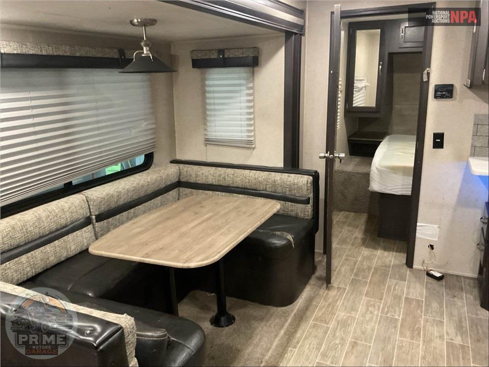 2019 Palomino By Forest River M-31QBBH - PUMA SERIES — фото 8