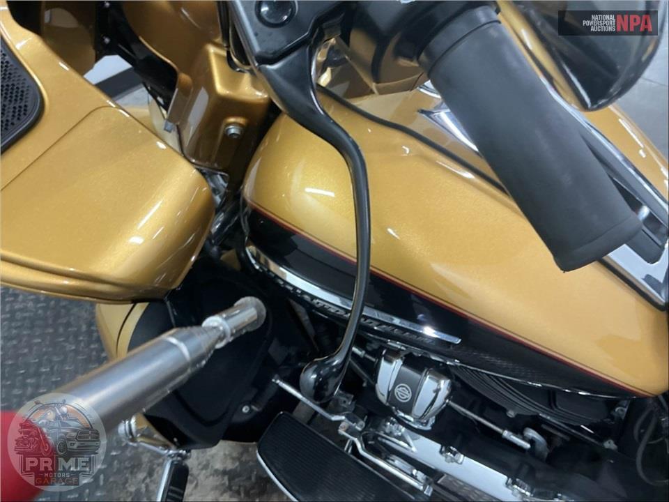 2017 Harley-Davidson FLTRU ROAD GLIDE ULTRA — фото 31