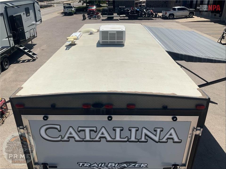 2017 Coachmen By Forest River M-22 TH - CATALINA TRAIL BLAZER TOY HAULER SERIES — фото 25