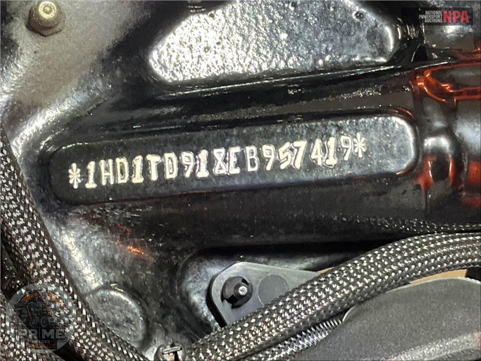 2014 Harley-Davidson FXSBSE CVO BREAKOUT — фото 25