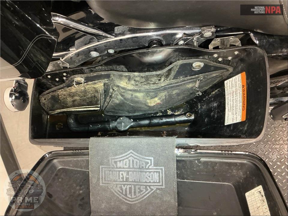 2011 Harley-Davidson FLHTC ELECTRA GLIDE CLSC — фото 27