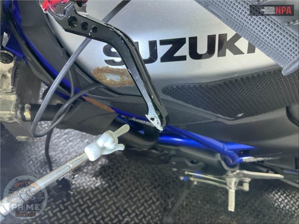 2020 Suzuki SV650M0 — фото 28