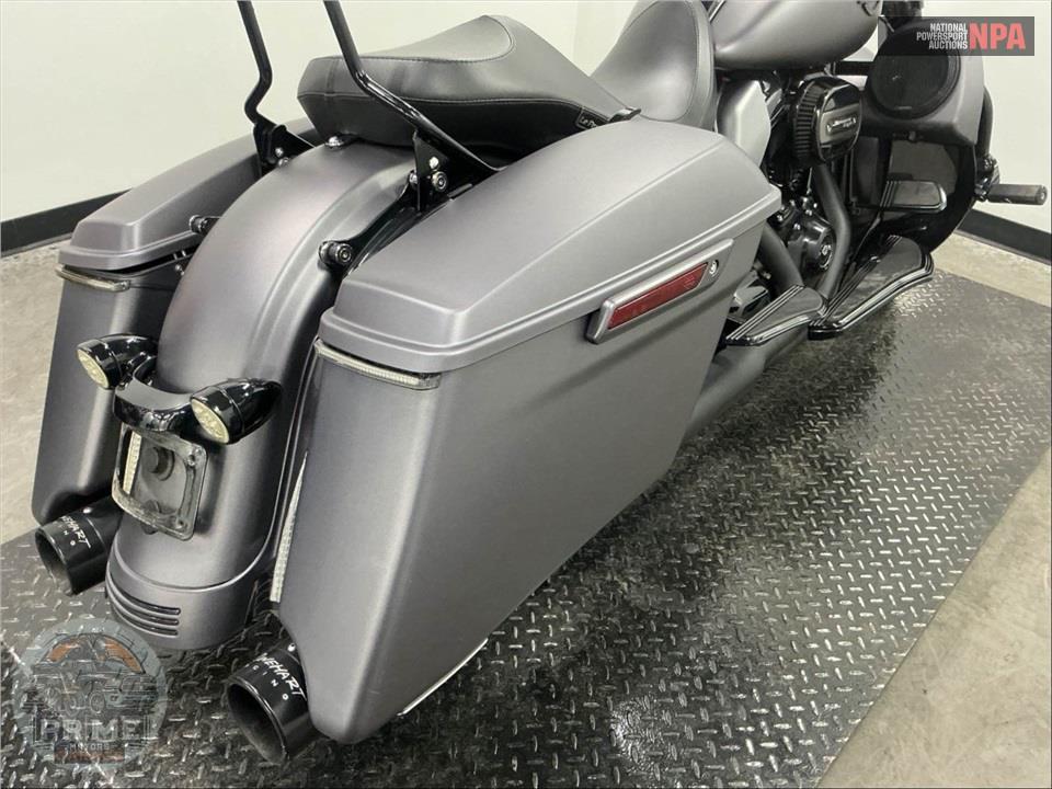 2017 Harley-Davidson FLHRXS ROAD KING SPECIAL — фото 22