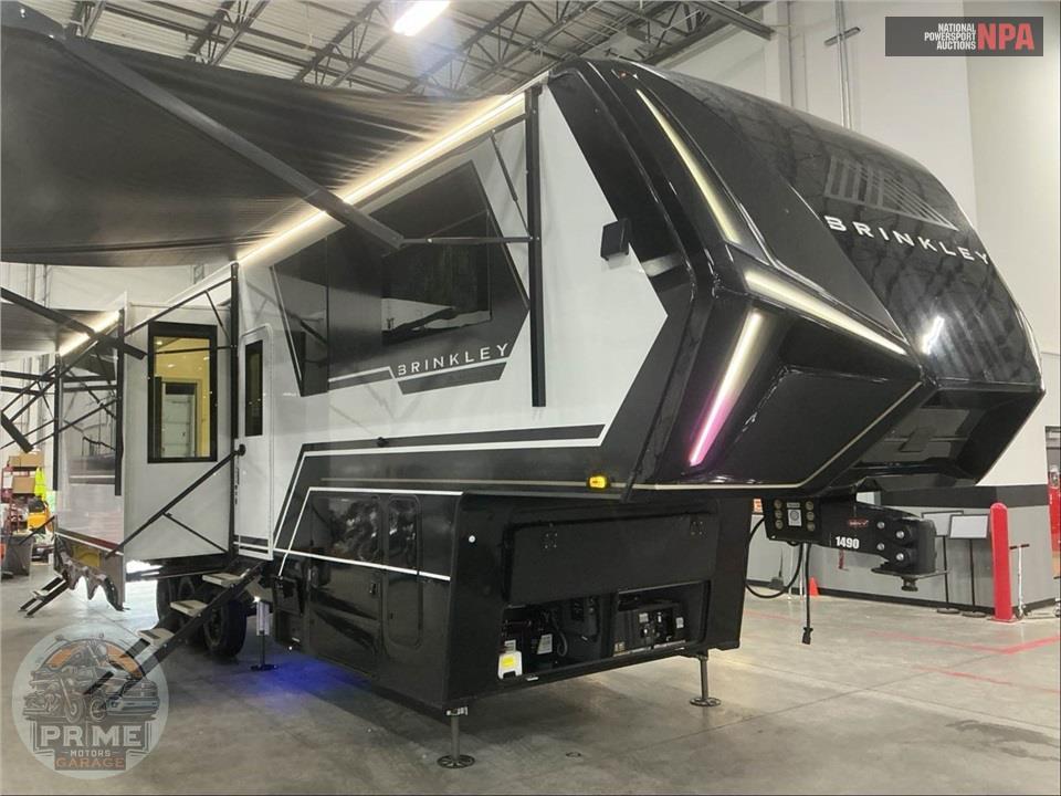 2025 Brinkley Rv M-3250 - MODEL G TOY HAULER TOY HAULER SERIES — фото 1