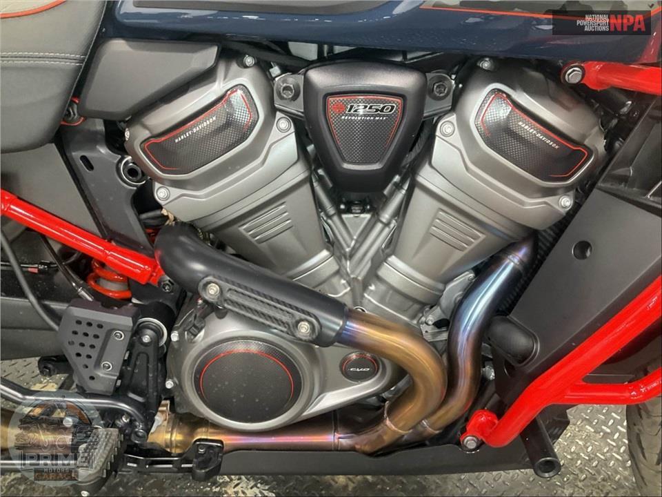 2025 Harley-Davidson RA1250SE CVO PAN AMERICA — фото 6