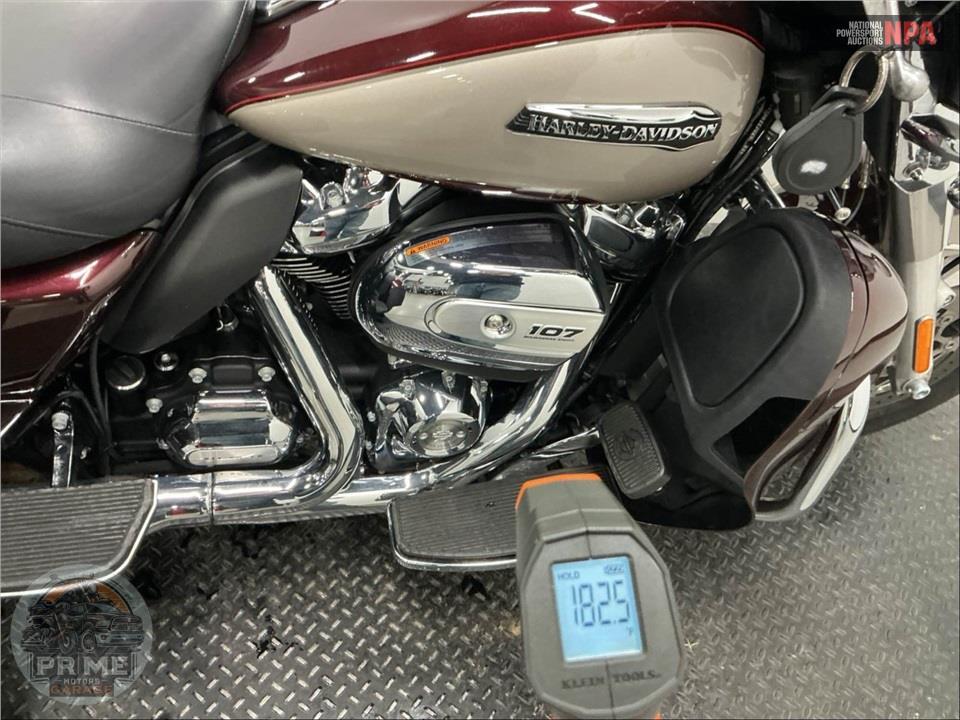 2018 Harley-Davidson FLHTCUTG TRI GLIDE ULTRA — фото 8