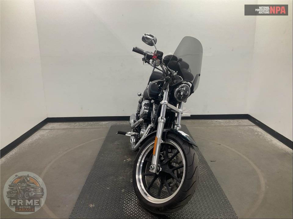 2017 Harley-Davidson XL883L SUPERLOW — фото 2