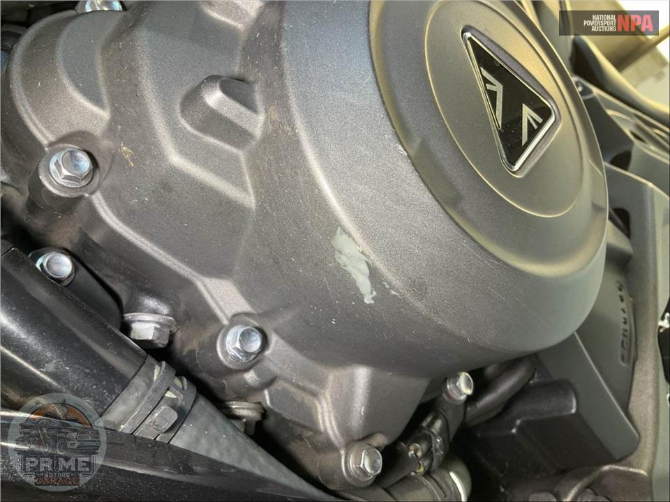 2023 Triumph STREET TRIPLE 765 RS (BLACK) — фото 10
