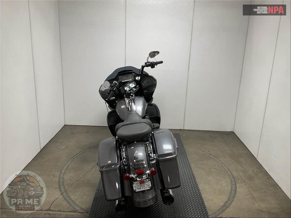 2016 Harley-Davidson FLTRX ROAD GLIDE — фото 4