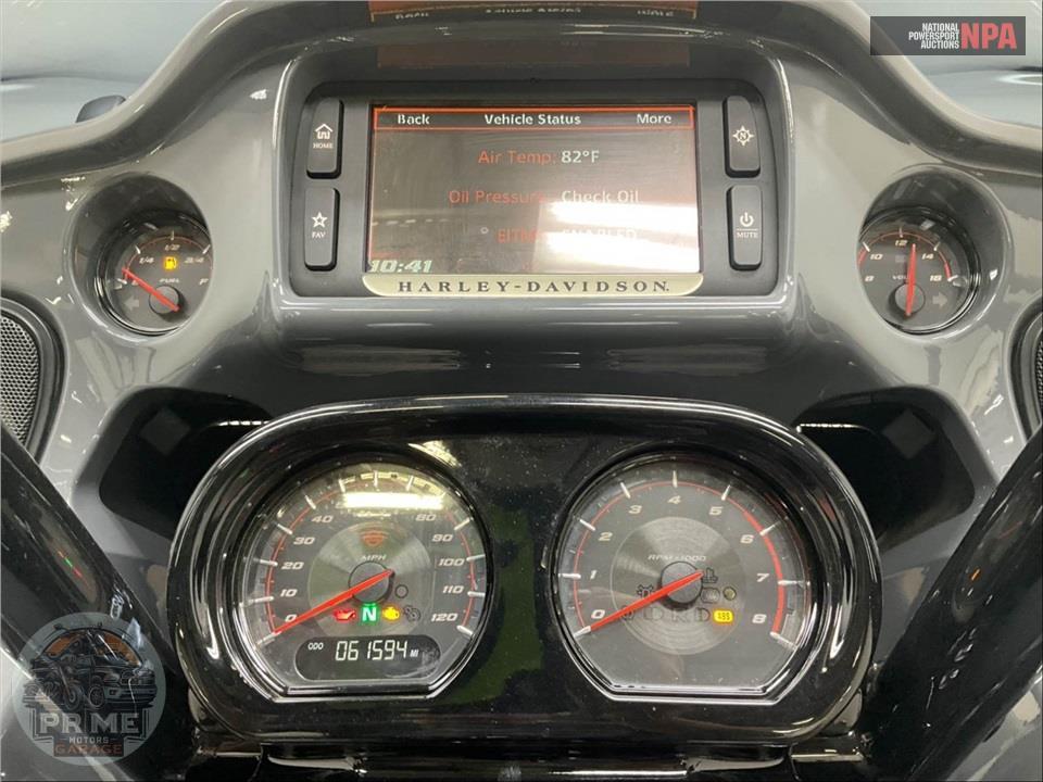 2018 Harley-Davidson FLTRXSE CVO ROAD GLIDE — фото 5