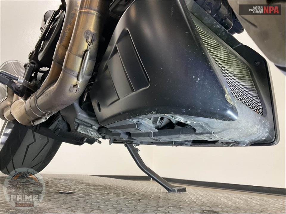 2012 Ducati DIAVEL CARBON — фото 12