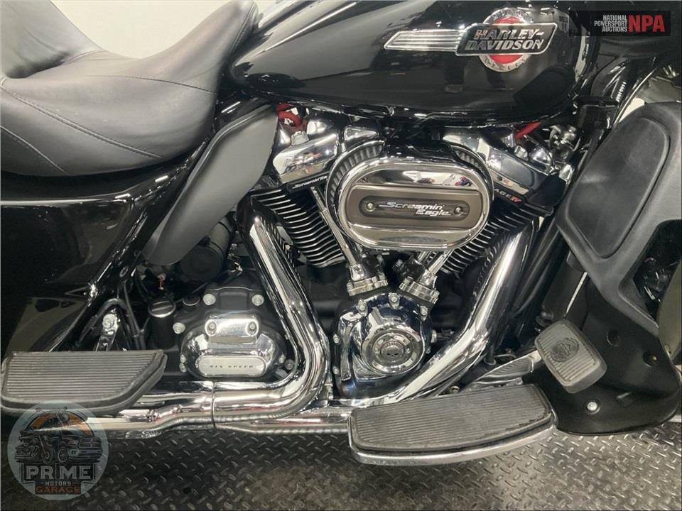 2023 Harley-Davidson FLHTCUTG TRI GLIDE ULTRA CLASSIC — фото 6