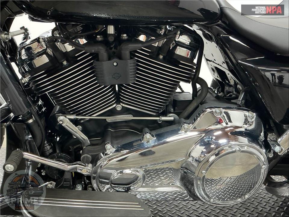 2025 Harley-Davidson FLHX STREET GLIDE — фото 7