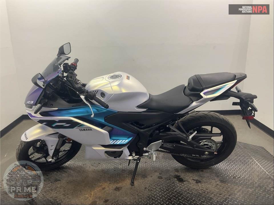 2025 Yamaha YZF-R3 — фото 3