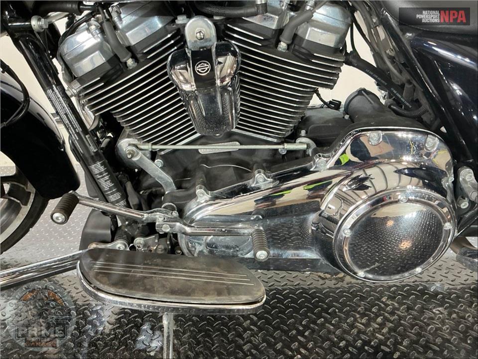 2019 Harley-Davidson FLHX STREET GLIDE — фото 7