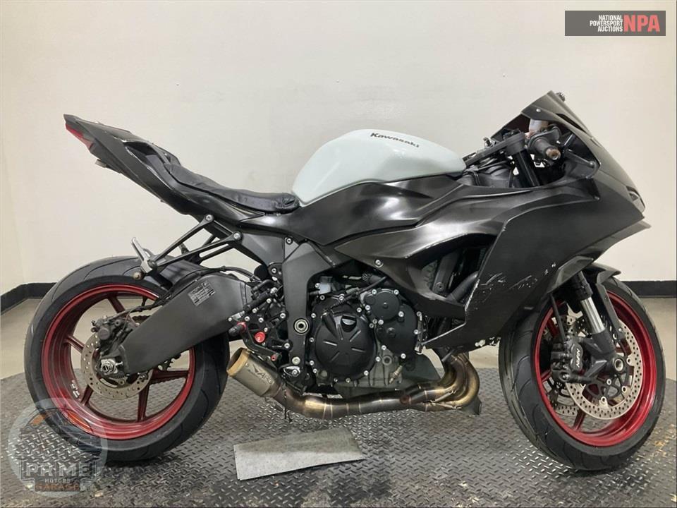 2025 Kawasaki ZX636JSFAL NINJA ZX-6R KRT (ABS) — фото 1
