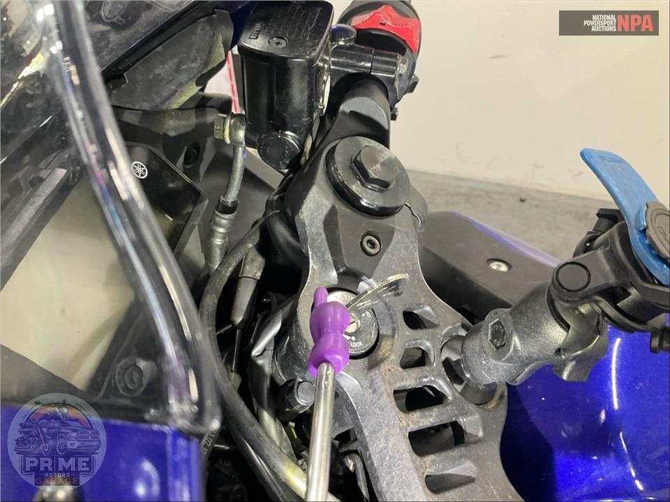 2023 Yamaha YZF-R3 — фото 16