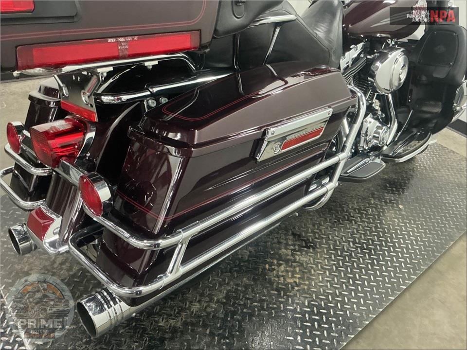 2005 Harley-Davidson FLHTCUI ULTRA CLASSIC ELECTRA GLIDE — фото 25