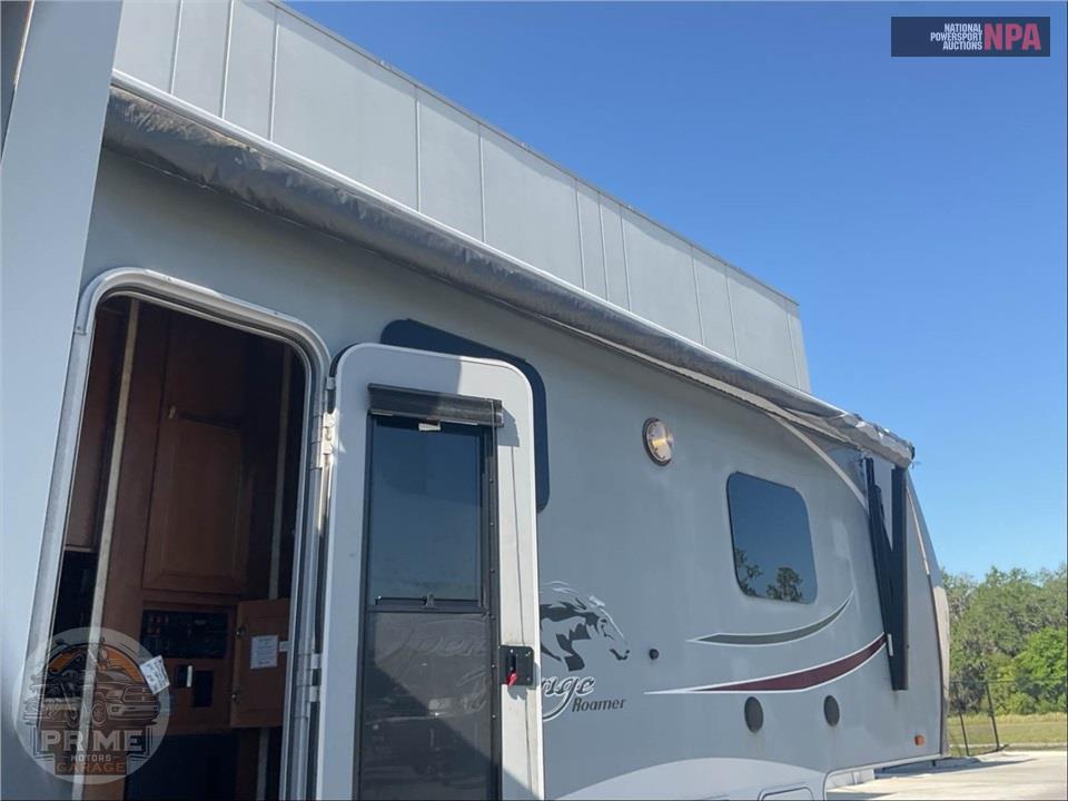 2017 Highland Ridge Rv M-348RLS - ROAMER FIFTH WHEEL SERIES — фото 33